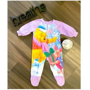 Vintage Winnie the Pooh, zip up, body suit pajamas.